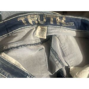 TRUTH BE TOLD Size 16 Honest Jeans‎ Low Rise Inseam 29" Embroidered Pockets